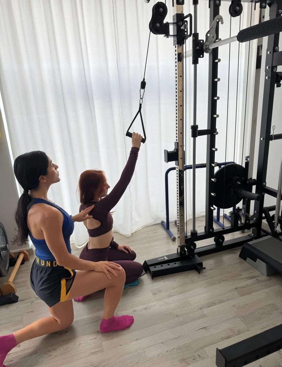 Valutazione guidata durante un'esercitazione pratica presso Swiss Fitness School